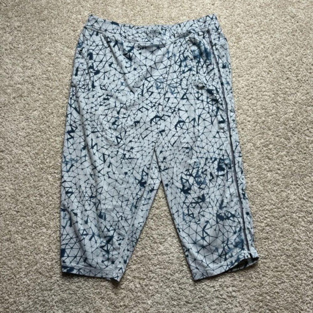 Lululemon Retreat Yogi Crop
